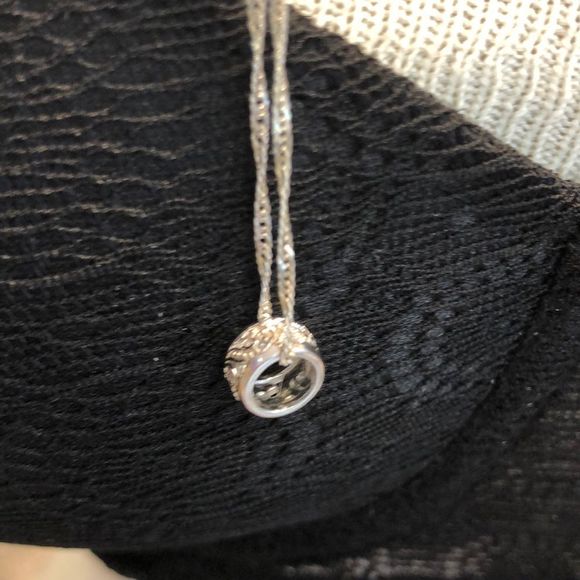 Love circle ⭕️floating 925 NWT 17 inches - Picture 2 of 11